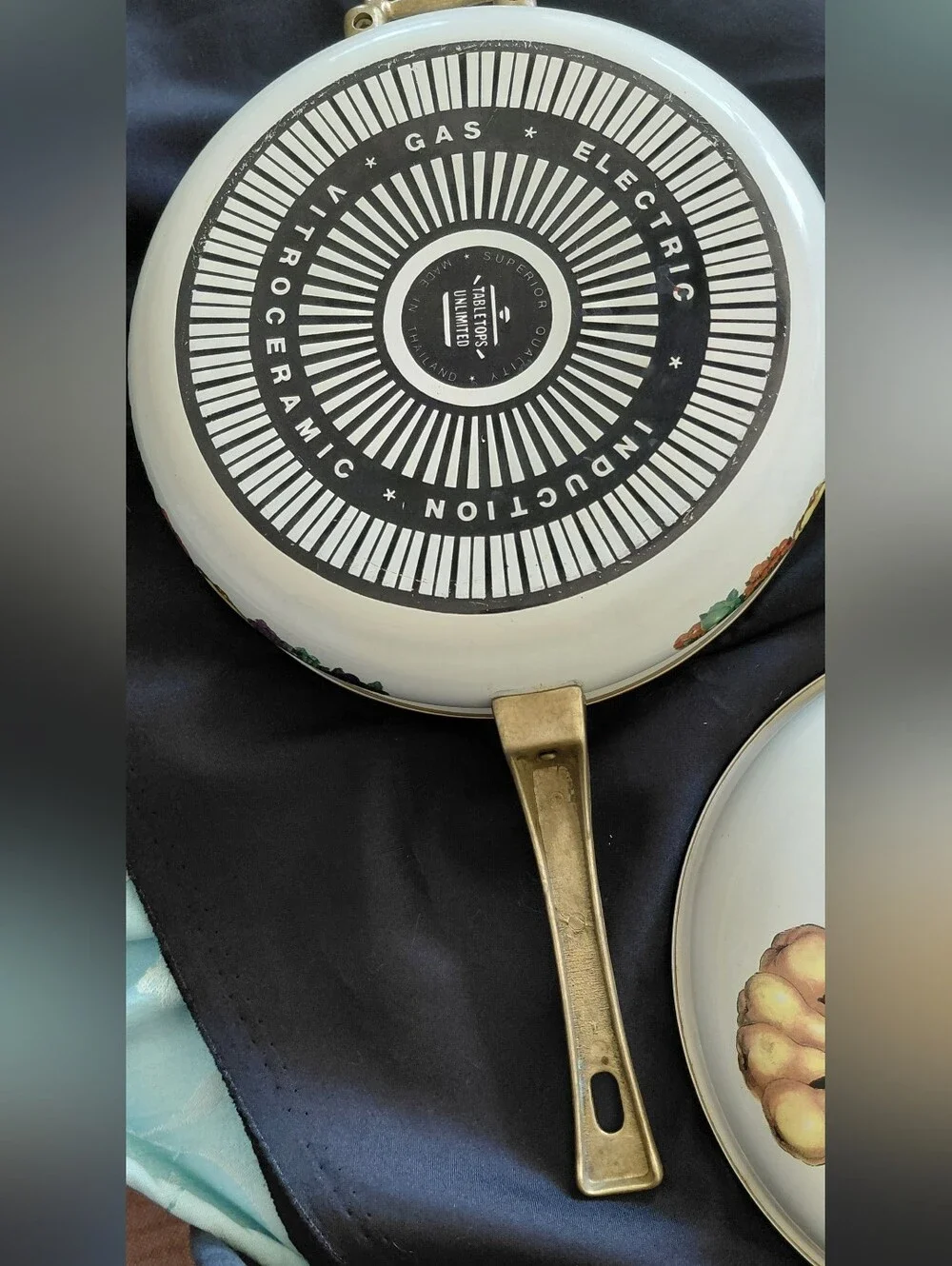 TableTops Unlimited White Fruit-Pattern Covered Fry Pan with Brass-Tone Handles